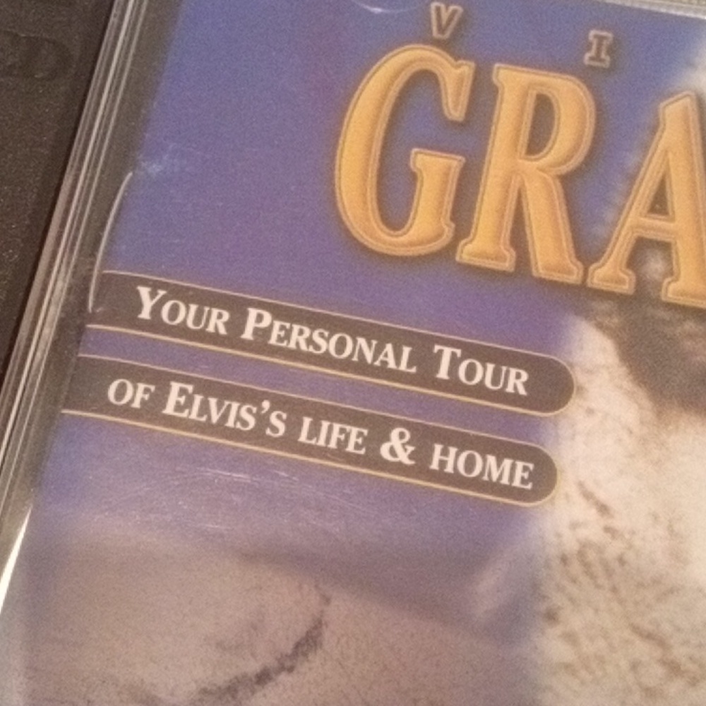 Elvis Virtual Graceland Set - Picture 2 of 13